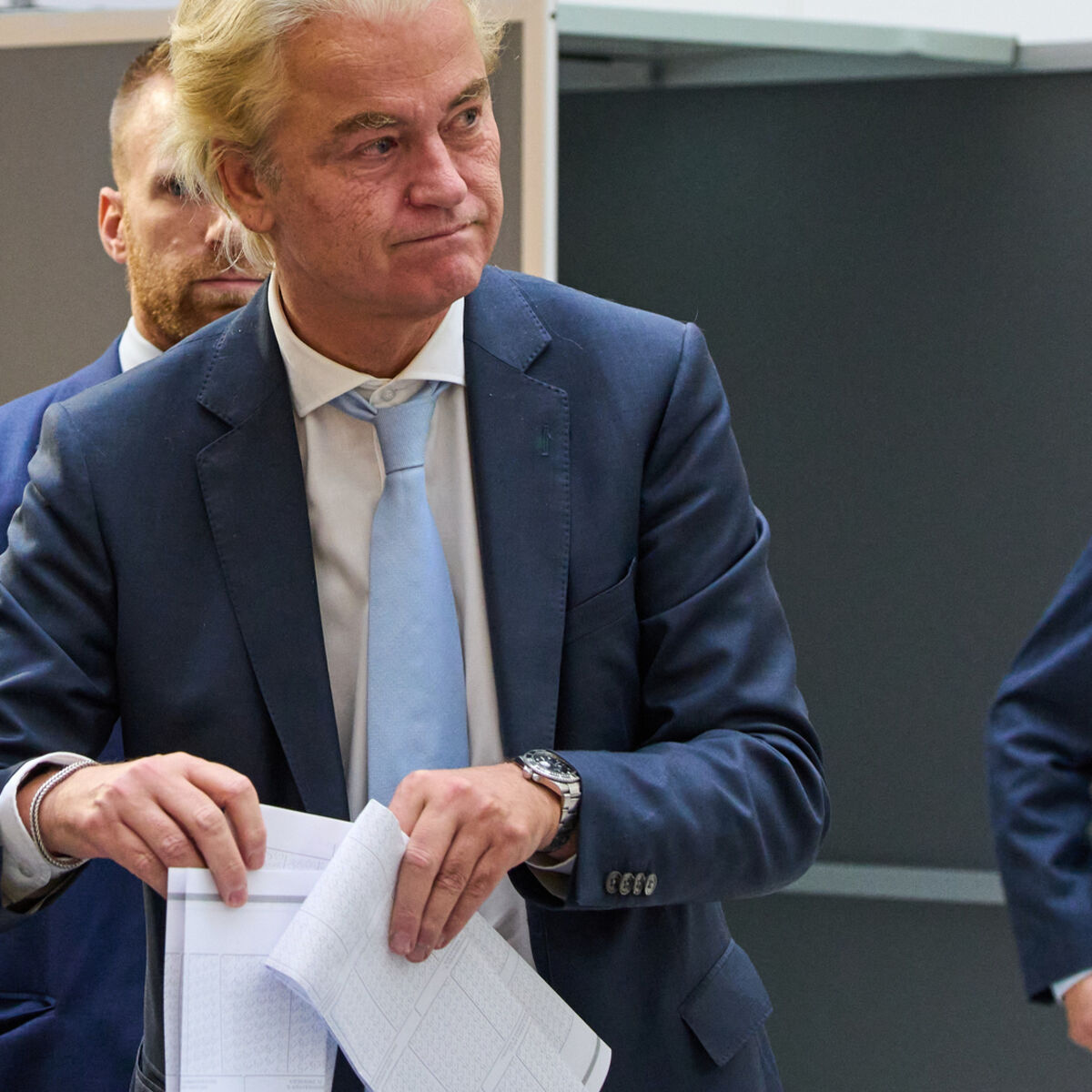 Exit poll suggests Dutch election result too close to call