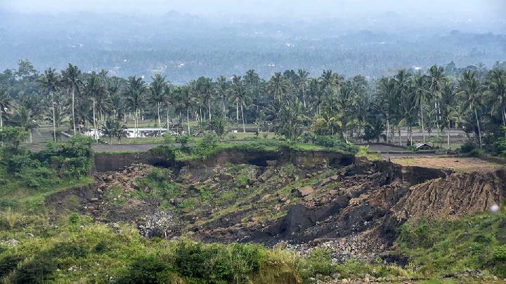 The Small-Island Mining Permit Problems