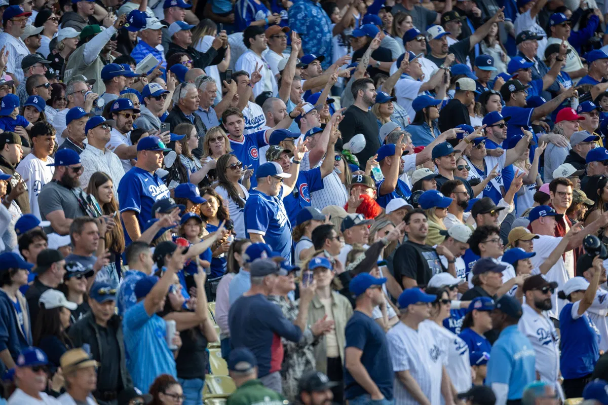 Dodgers Fans Honor Heartwarming Blue Jays Tradition for Toronto Children Amid Alex Vesia Tragedy