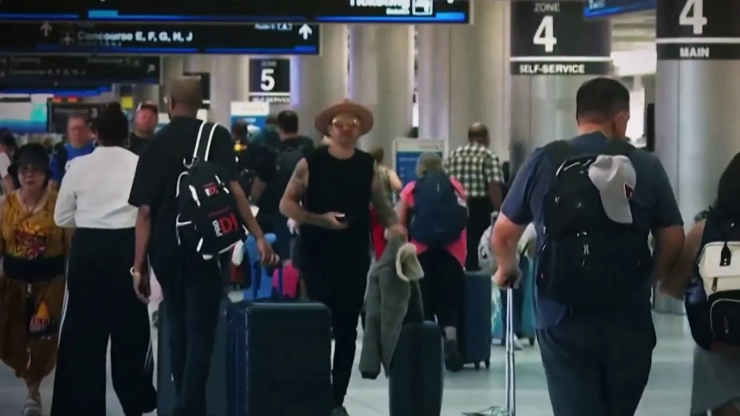 Travel nightmare worsens as FAA cuts prompt thousands of flight disruptions