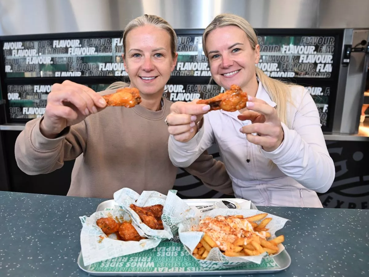 Two hour queue as Wingstop UK opens its doors at The Centre, Livingston