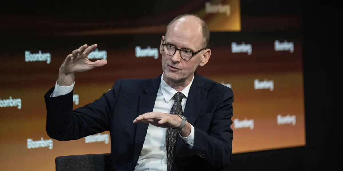 K-shaped economy can also be found in S&P 500, says Apollo, with Magnificent 7 the winners