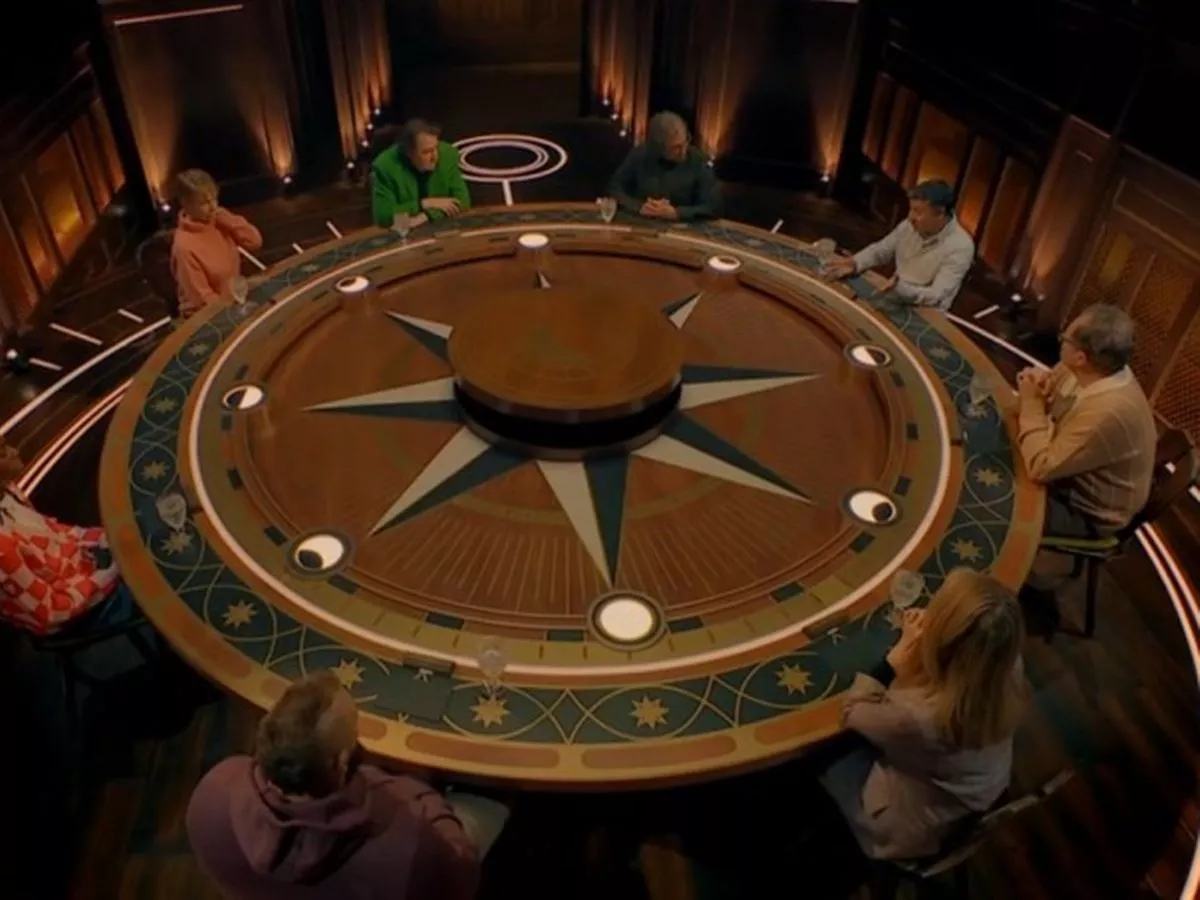 Celebrity Traitors fans praise star for 'courage' in 'double bluff' call out