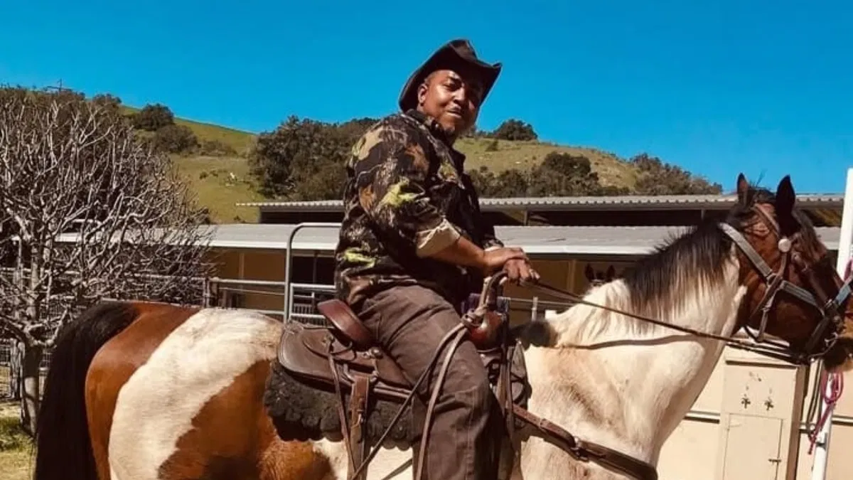 Who Is Singing the National Anthem Before Steelers vs. Chargers? Salary, Net Worth, & More About Ghuan Featherstone