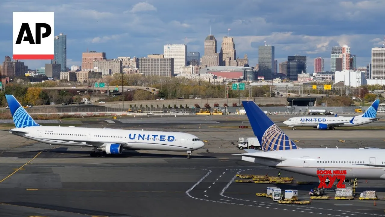 NY, LA, Chicago and Atlanta among 40 US airports set for flight cuts (Video)