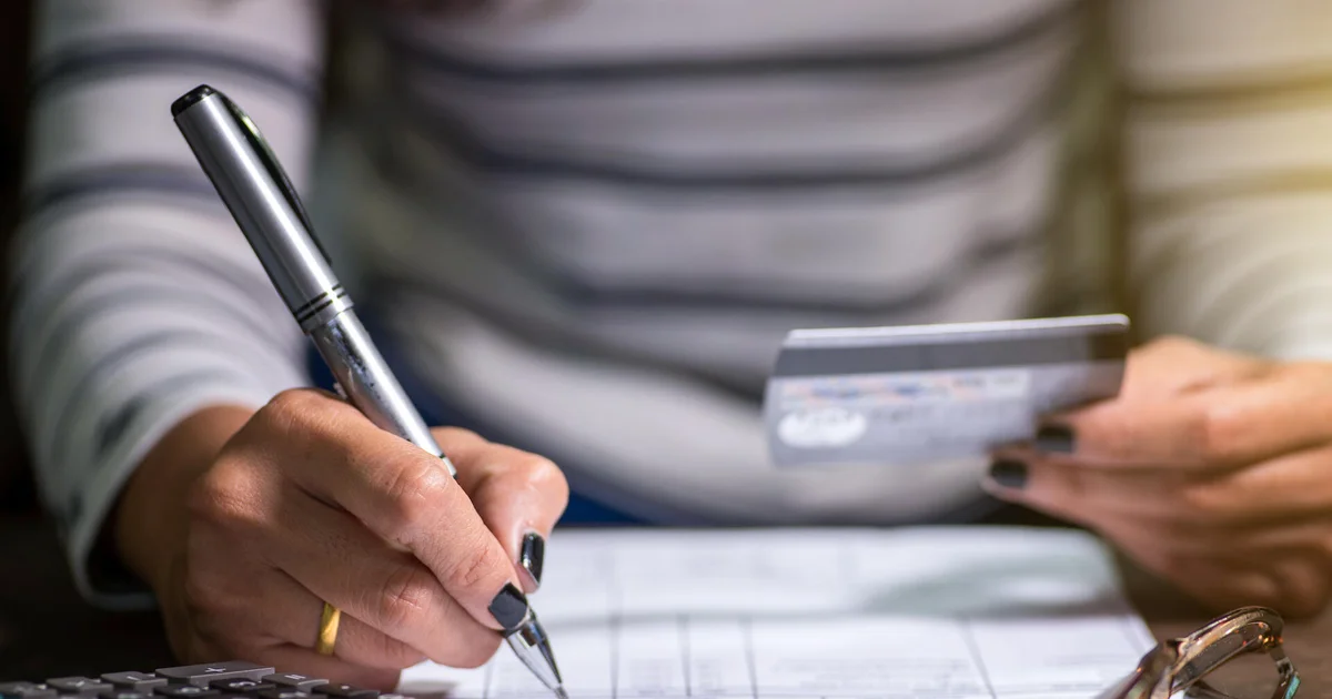 Americans debt hits a new record high. Here are tips to pay it off.