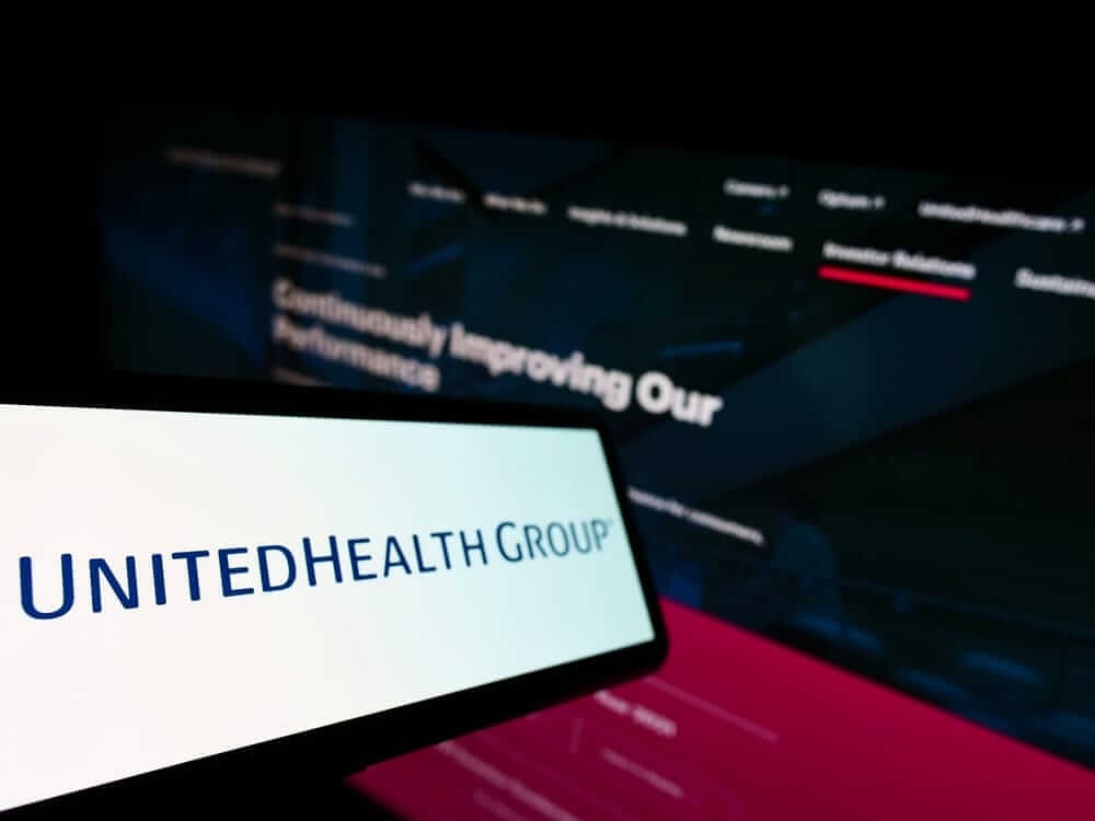 Are Wall Street Analysts Bullish on UnitedHealth Stock?
