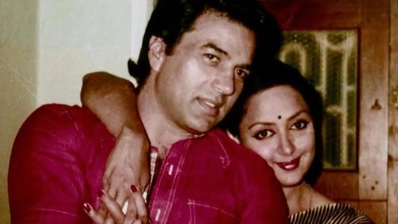 Dharmendra's Wife Hema Malini Visits Actor At Mumbai Hospital