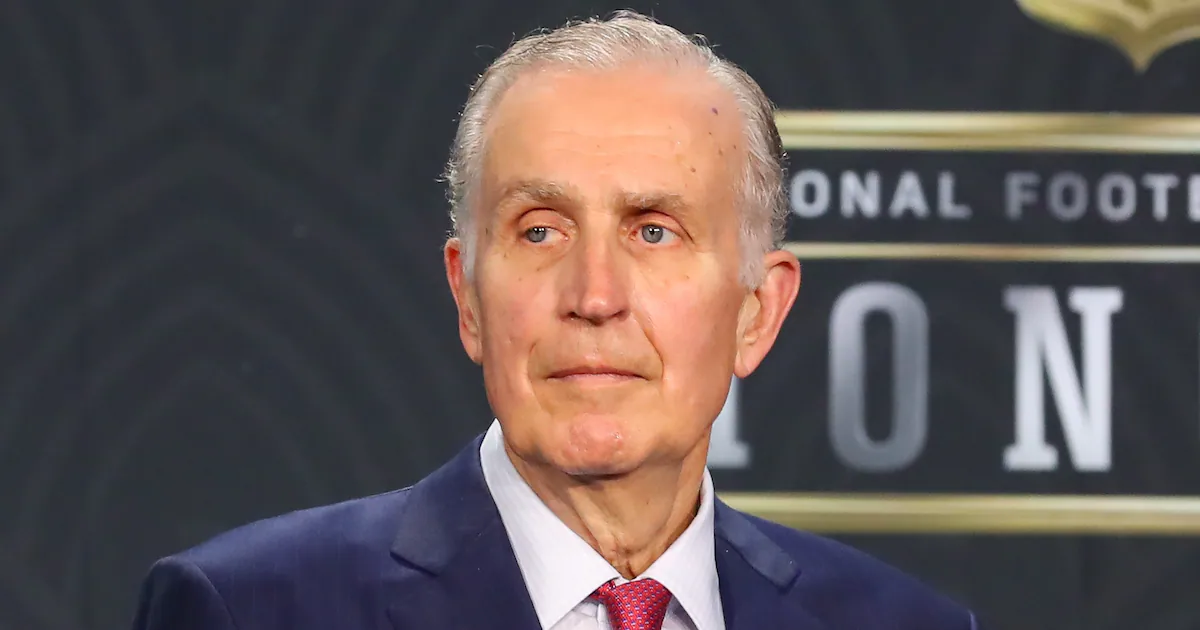 Former NFL Commissioner Dies at 84