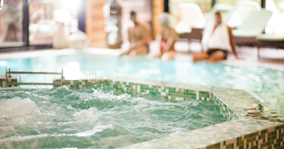 American Hotel Worker’s ‘Disgusting’ Act Caught by Guests