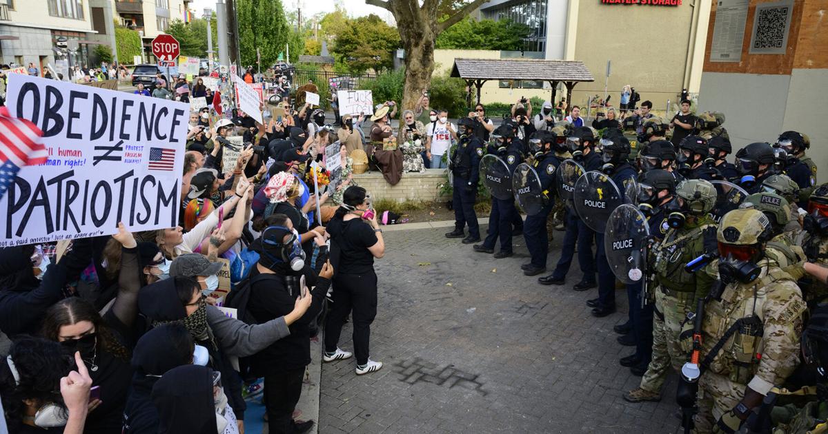 Appeals court to review order letting Trump send Guard to Oregon