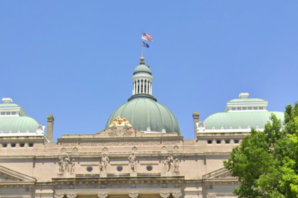 Shuttered Feds Freeze American Dream, Hoosier Homebuyers in Limbo Amidst Government Shutdown Chaos