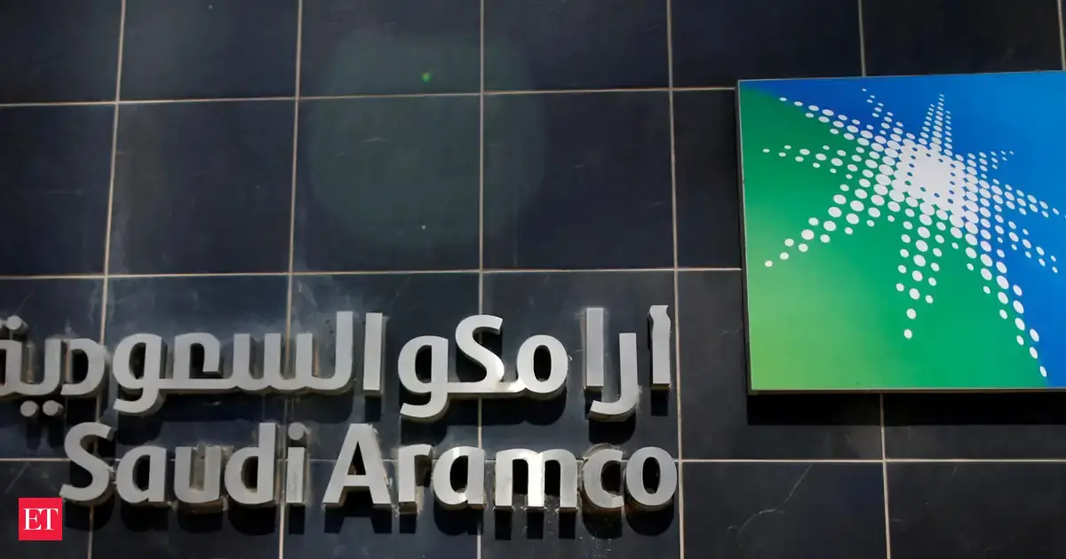 Amid Russia supply concerns, Aramco cuts December crude rates