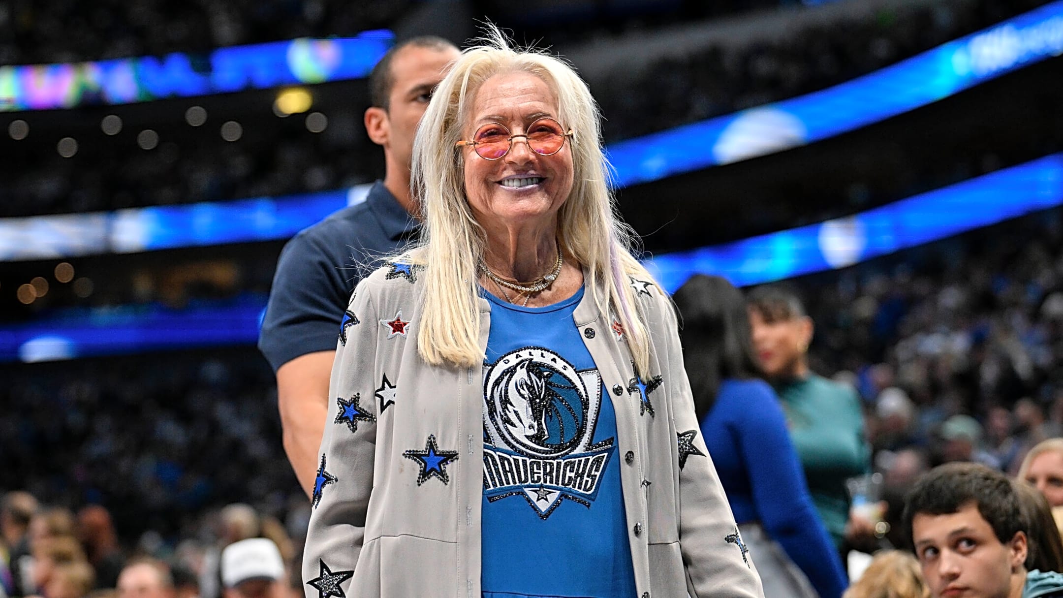 Mavericks suing Stars is another step in new arena campaign