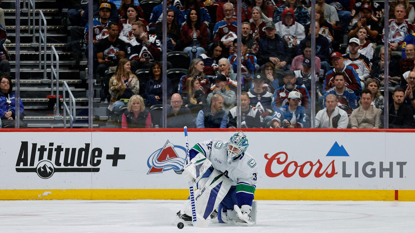 Lankinen starts for Canucks vs. Avalanche; Foote says Demko should return Tuesday
