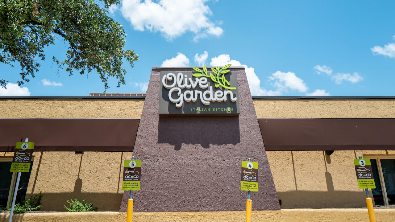 Olive Garden hours on Veterans Day 2025: Here's when to get a free meal on Nov. 11