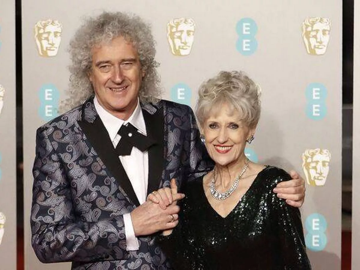 Anita Dobson says 'it's important' as she shares Brian May health update after stroke
