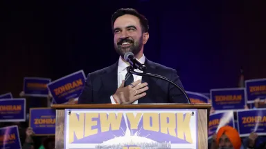 How Much Money Does NYC’s New Mayor Have? – Hollywood Life