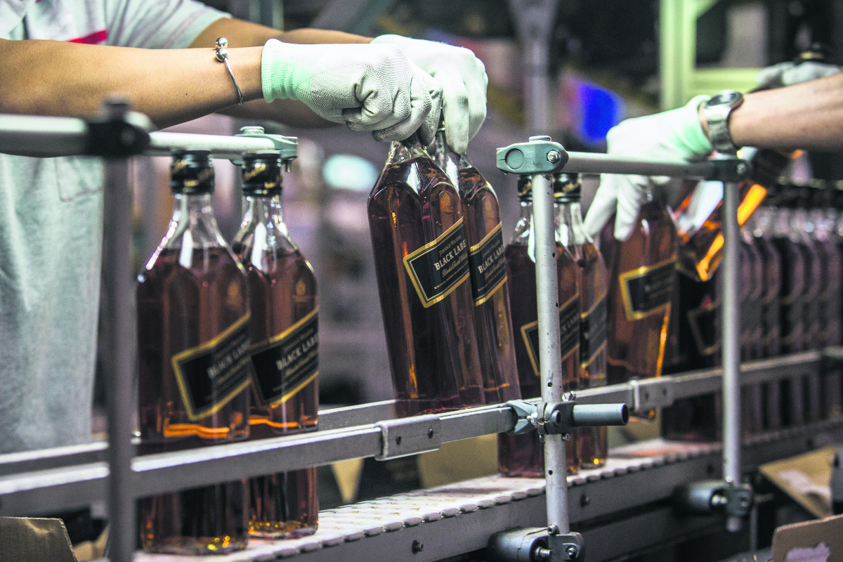 Diageo shares slide on profit warning after weak Chinese demand