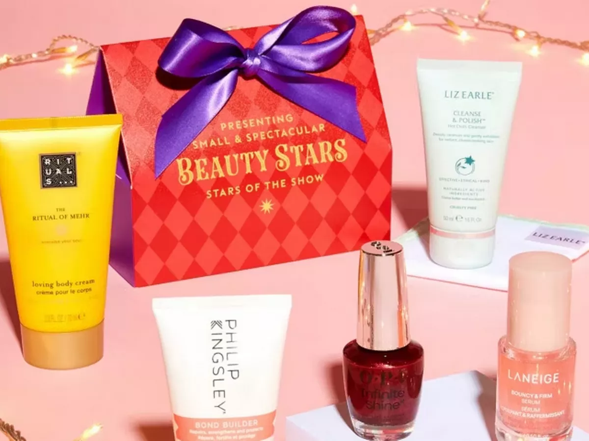 Boots Black Friday shoppers race to buy £68 baubles filled with 'luxury' beauty for £20