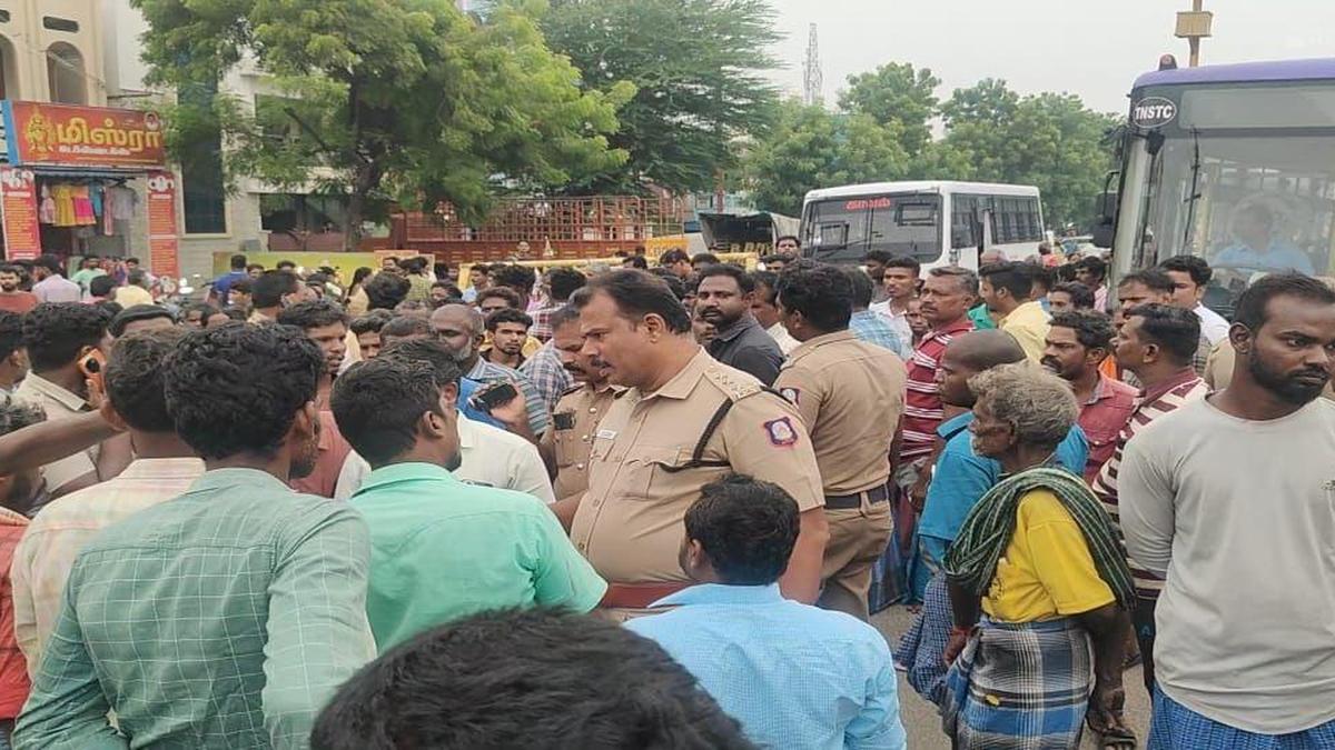 Death of man interrogated for theft case leads to road blockade in Kariyapatti