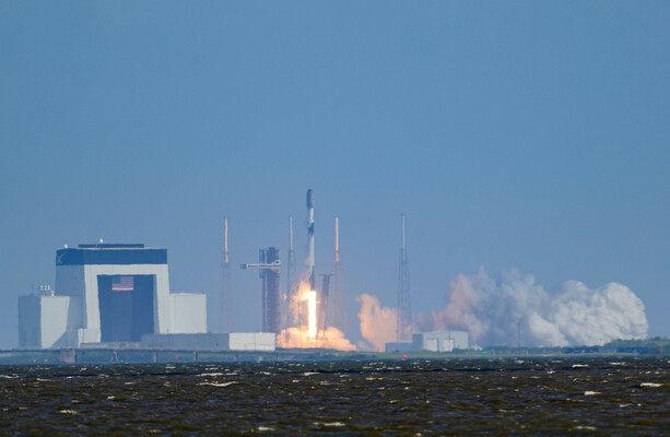 'Strange light' moving across Ireland may be result of US rocket launch