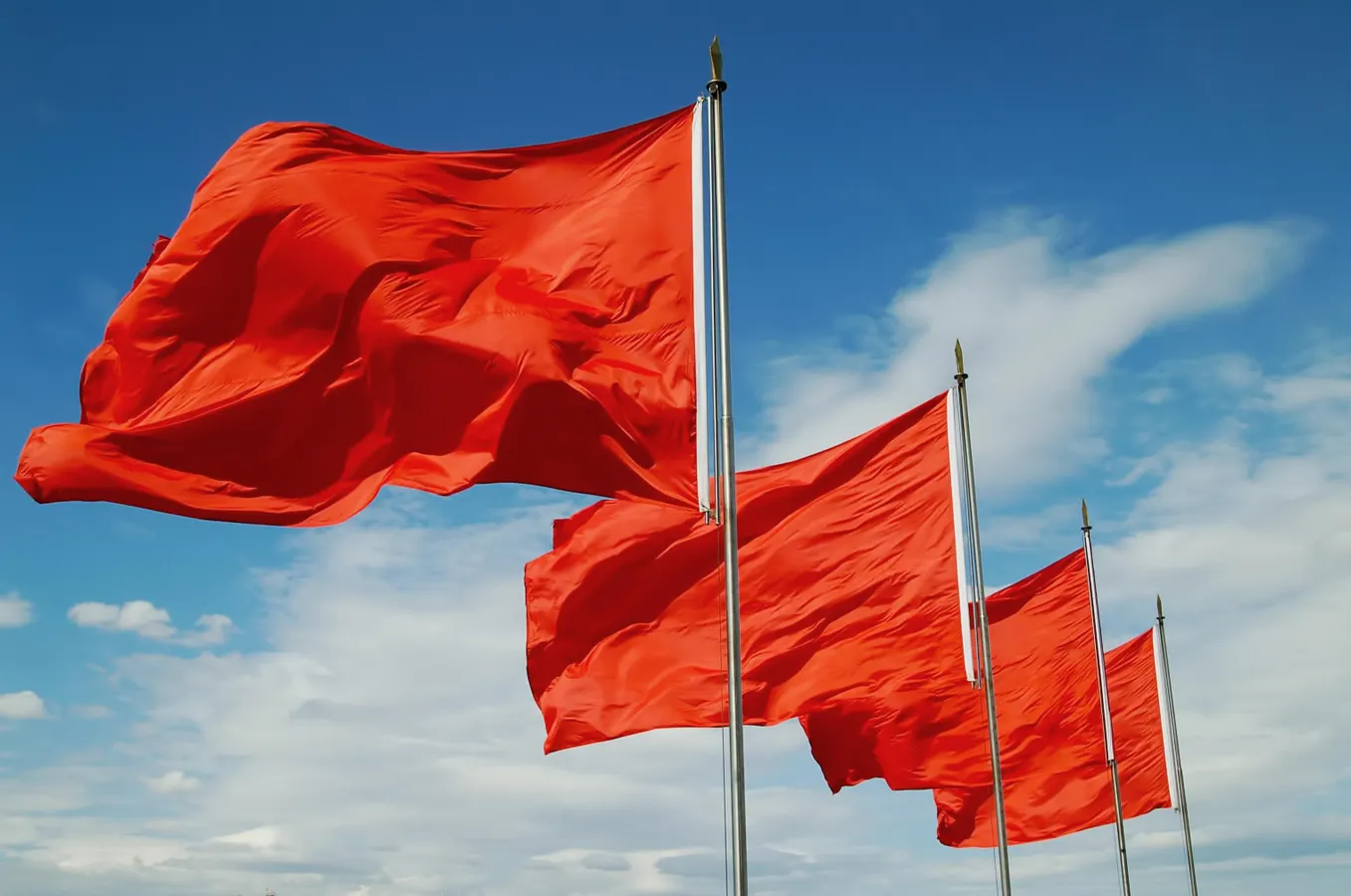 Changing Jobs: 3 Red Flags To Consider Before Jumping Ship