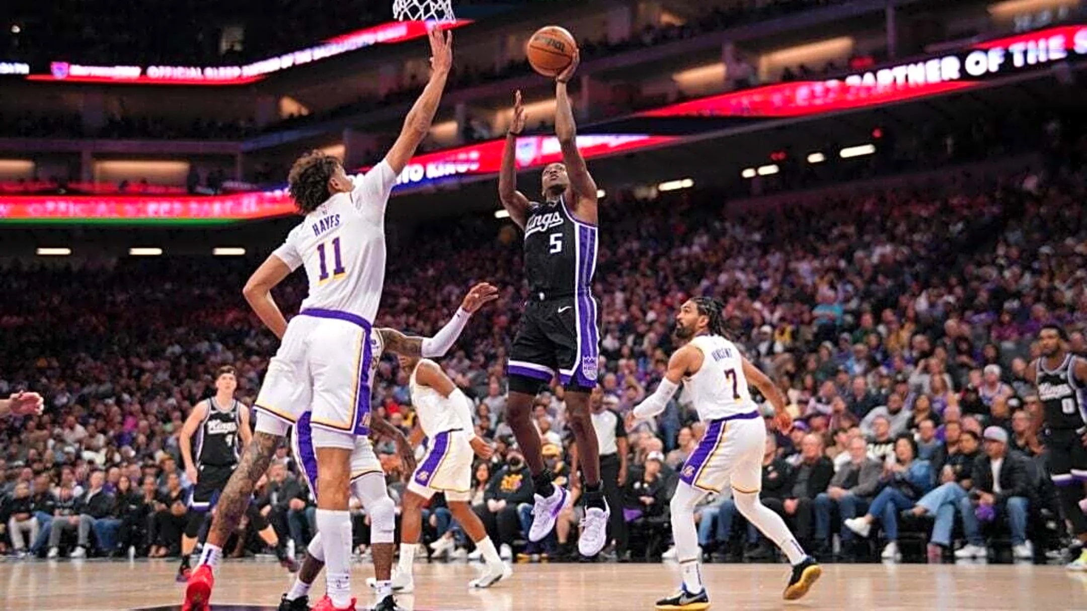 Lakers Struggling As They Face Major Adversity Due To Injuries, Jaxson Hayes Returns To Action While Veteran Guard Downgraded