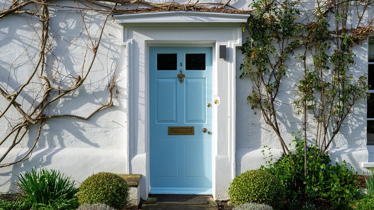 We became accidental landlords but now want to sell up - how do we work out our CGT bill?