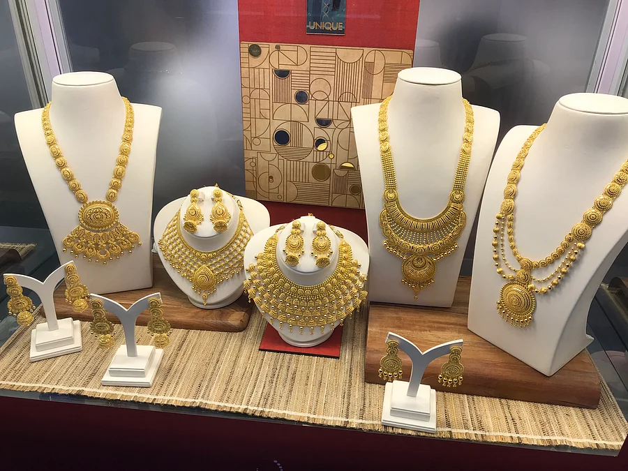 Gold Price At Rs 1,21,000 Levels After Fed Rate Cut - Check Rates In Delhi, Mumbai And Other Cities