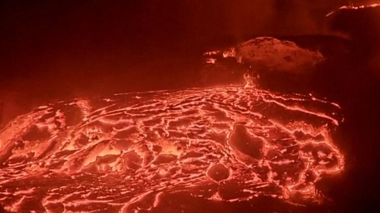 Rivers of lava pour forth as major Hawaiian volcano erupts