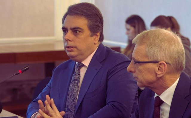 'Robbery Is the Mildest Word': Asen Vassilev Condemns Bulgaria’s 2026 Budget Plan