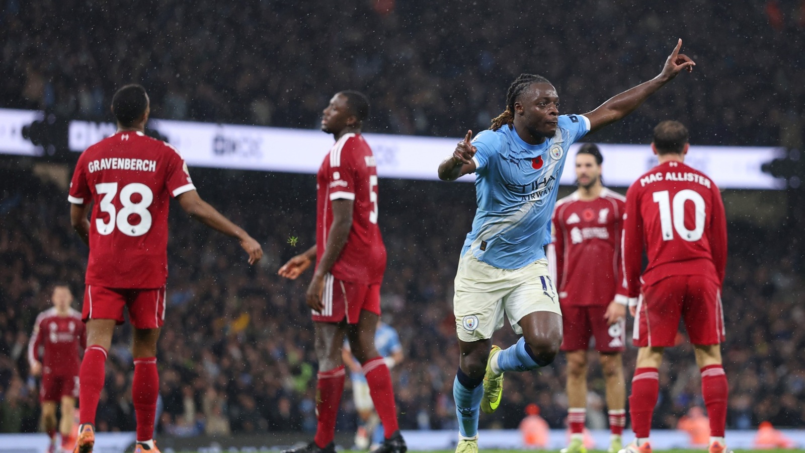 ‘Dreadful’ - Roy Keane issues typically withering verdict on Liverpool amid controversial calls