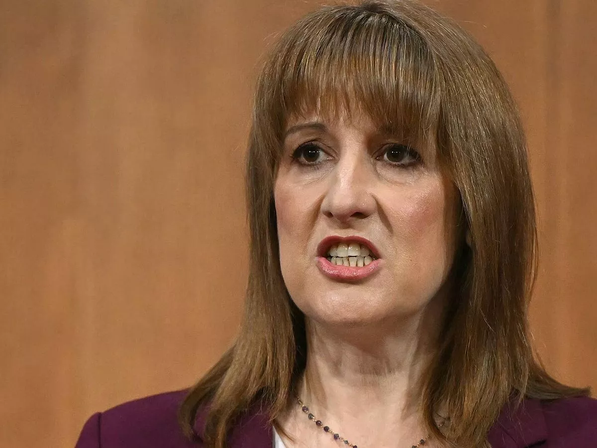 Rachel Reeves to 'hammer drivers with 3p pay-per-mile tax' in Budget