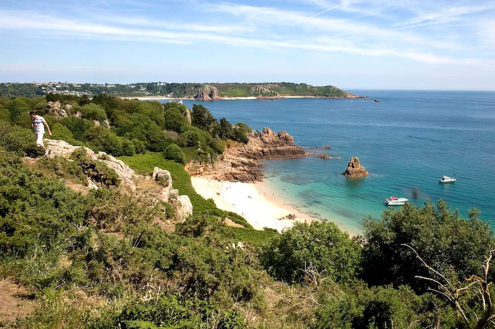 August proves a miserable one for tourism as visitor numbers fall again