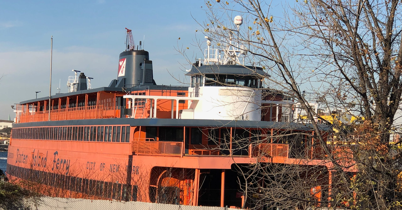 Pete Davidson returns to SNL, mocks Staten Island ferry purchase with Jost