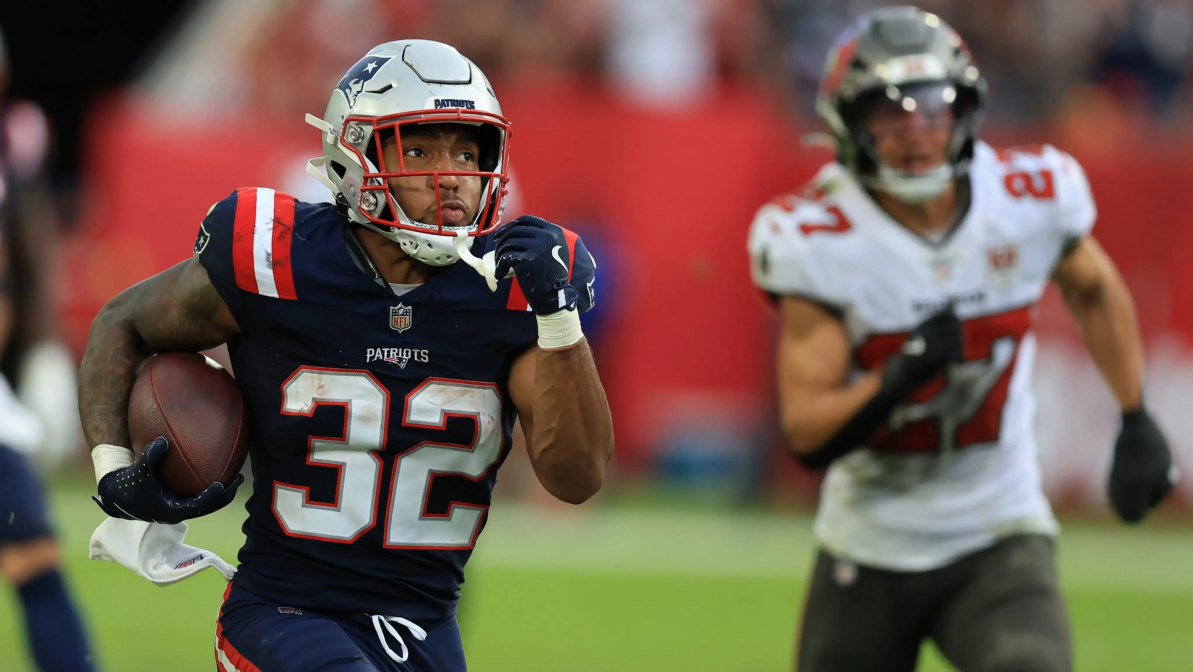 Bucs Called Out For 'Brutal' Defensive Effort in Week 10 Loss