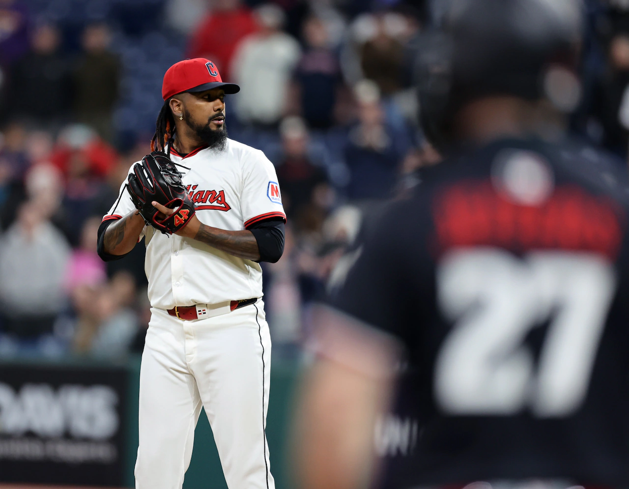 Federal prosecutors say Guardians’ Emmanuel Clase lived a double life: record-setting closer, pitch fixer