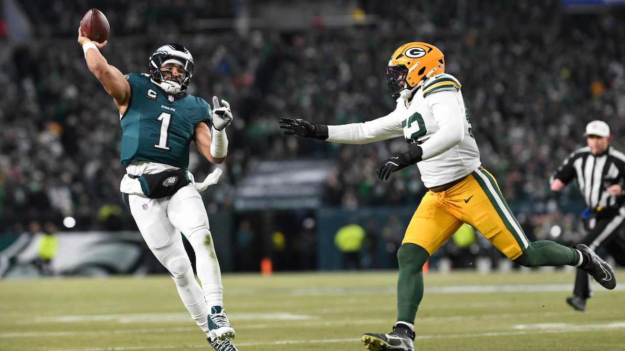 Where to watch Eagles vs. Packers on Monday Night Football free YouTube TV alternatives
