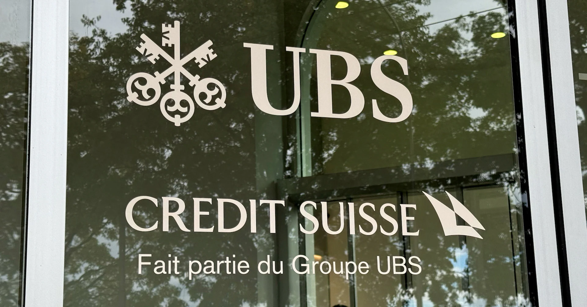 UBS delays migration of some super-rich Credit Suisse clients, sources say