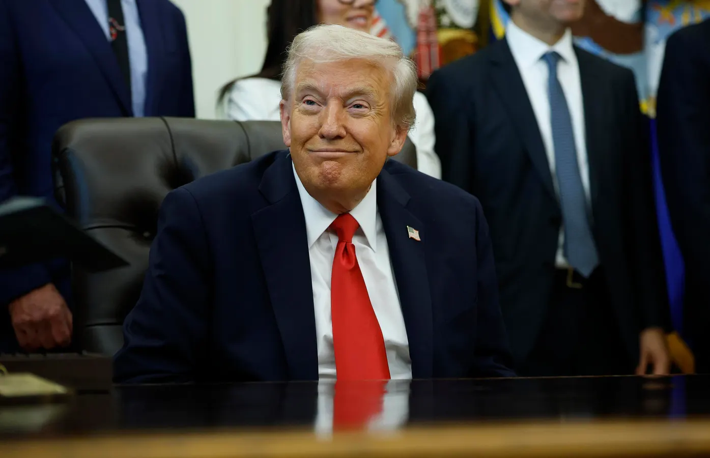 Everyone Pardoned By Trump He Has Political Or Financial Ties To