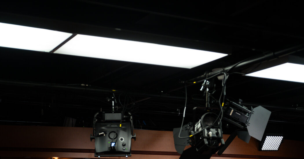 Shutdown Deal Revives Democratic Infighting