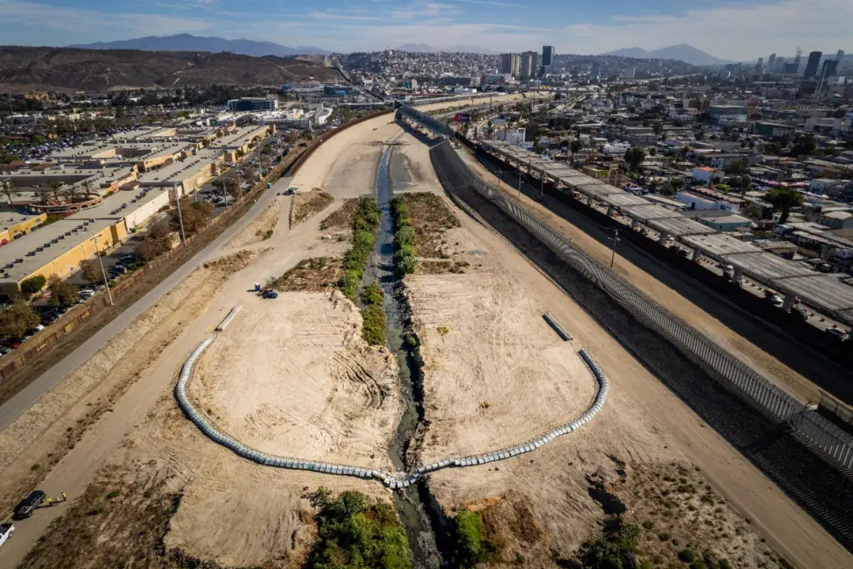US To Extend River Boom That Blocked Tons of Trash From Mexico