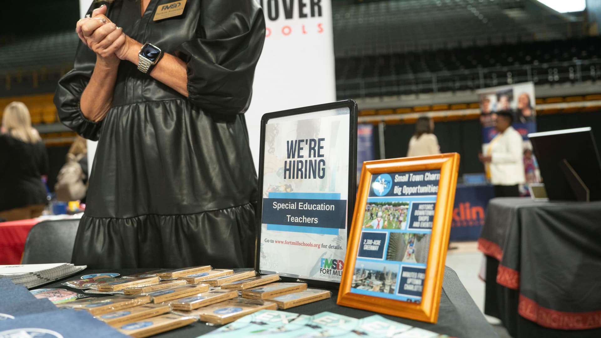 'Ghost job' postings add another layer of uncertainty to stalled jobs picture