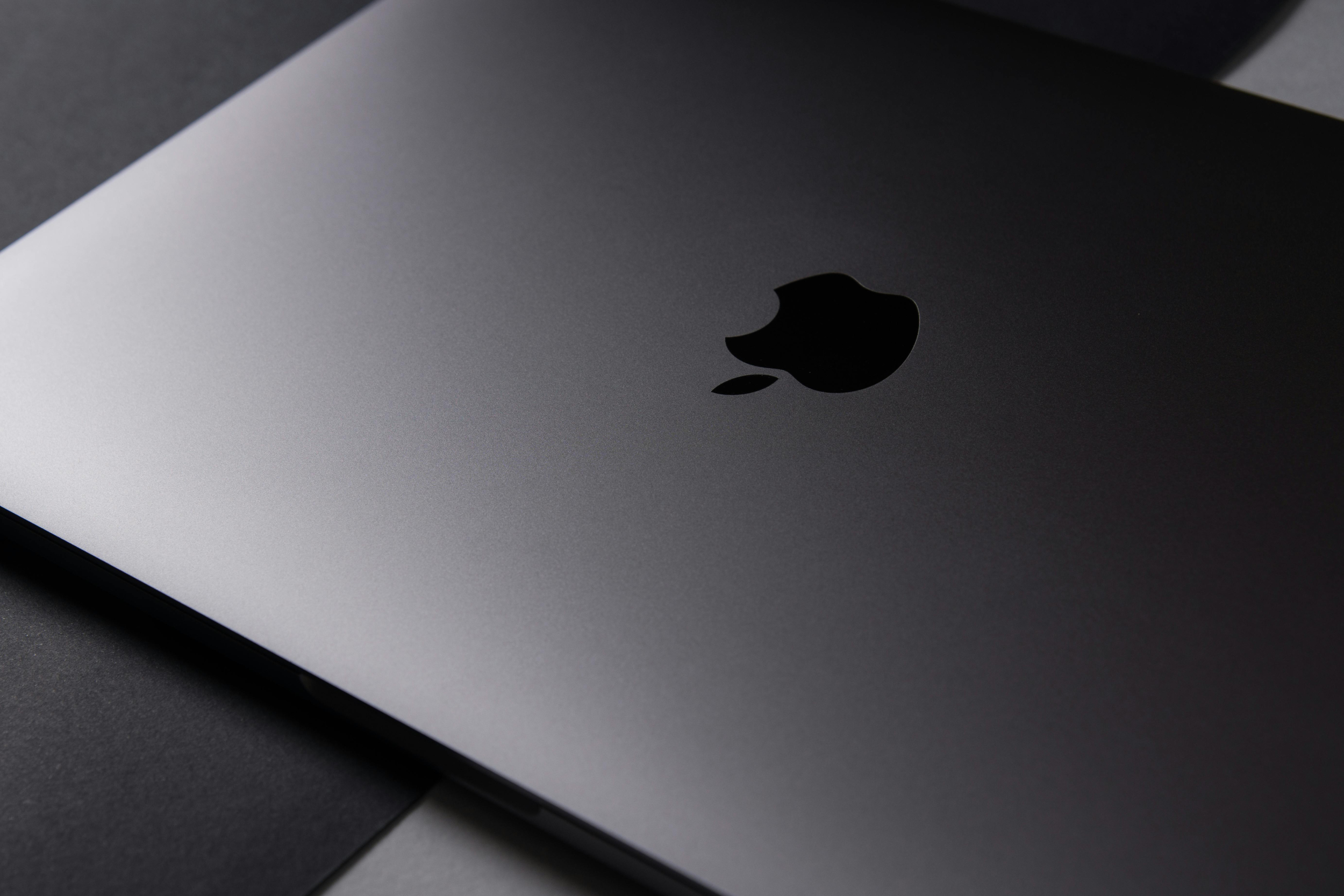 Apple's Cheap MacBook 'To Kill' Chromebooks, Costs 'Under $1,000'-What to Expect