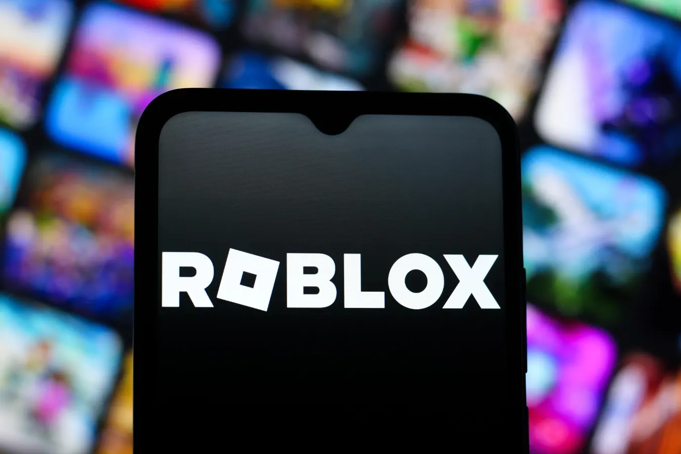 Roblox Stock Is Falling, Should You Add More?