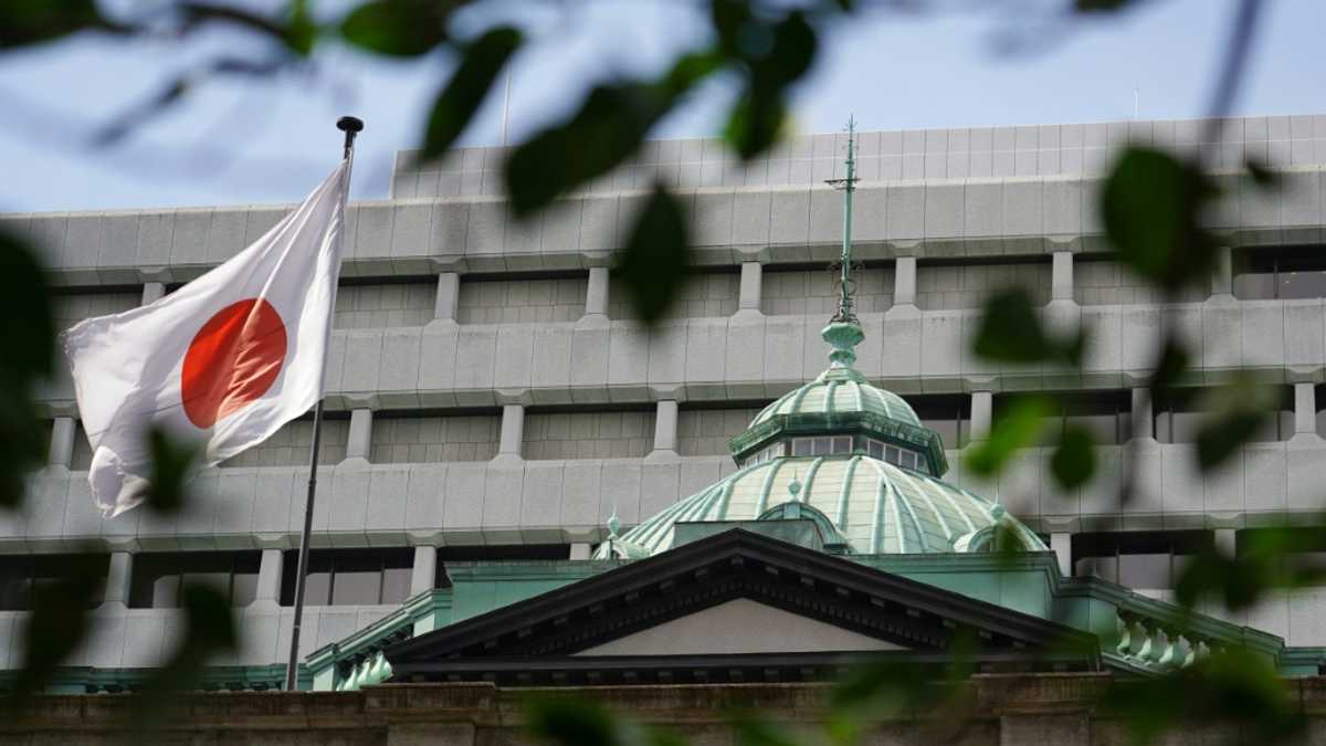 Bank of Japan keeps interest rates unchanged