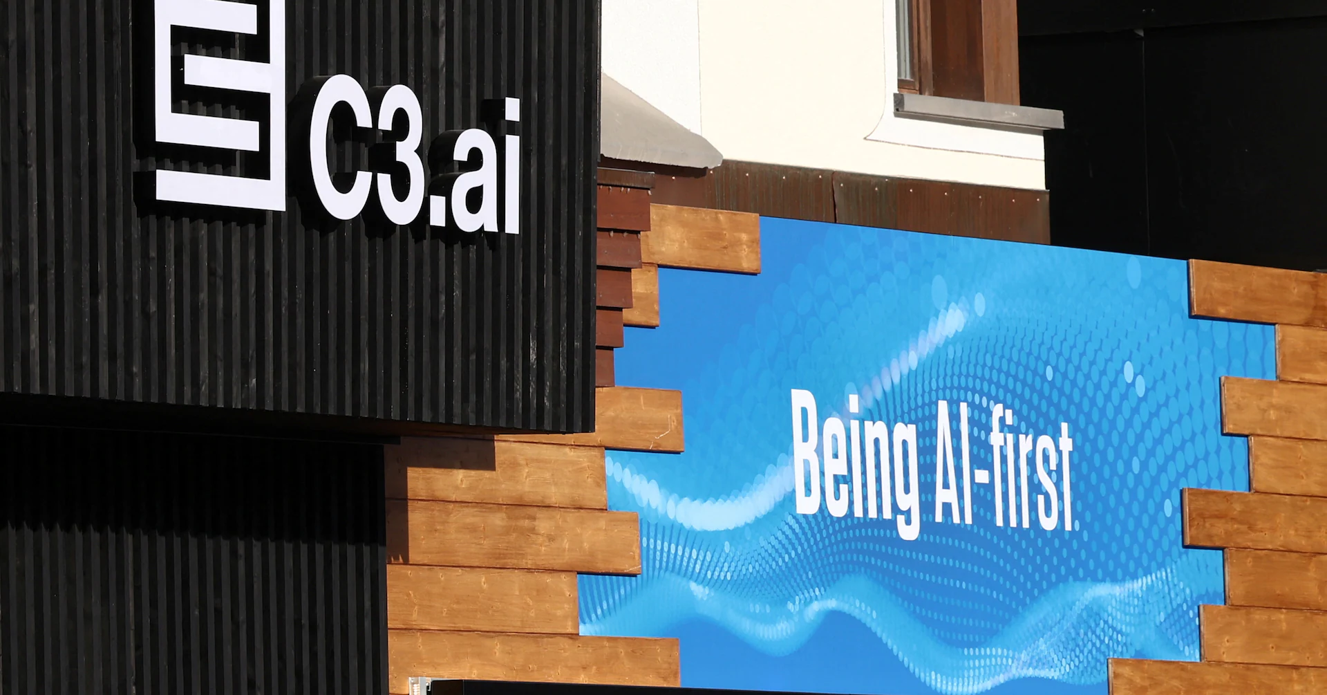 Exclusive: C3 AI weighs sale after founder-CEO Siebel steps aside, sources say