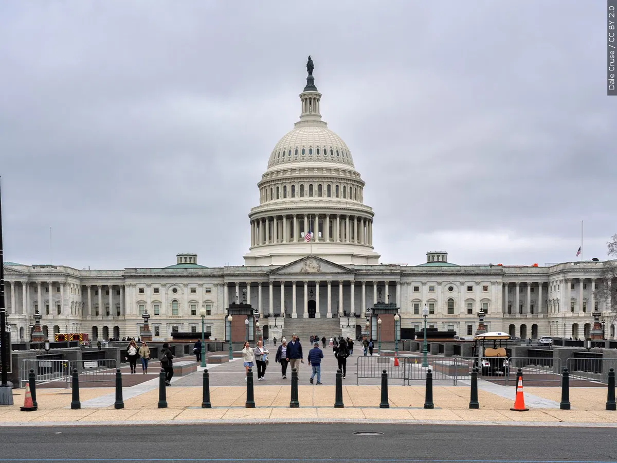 Missouri’s U.S. senators back funding bill to end shutdown