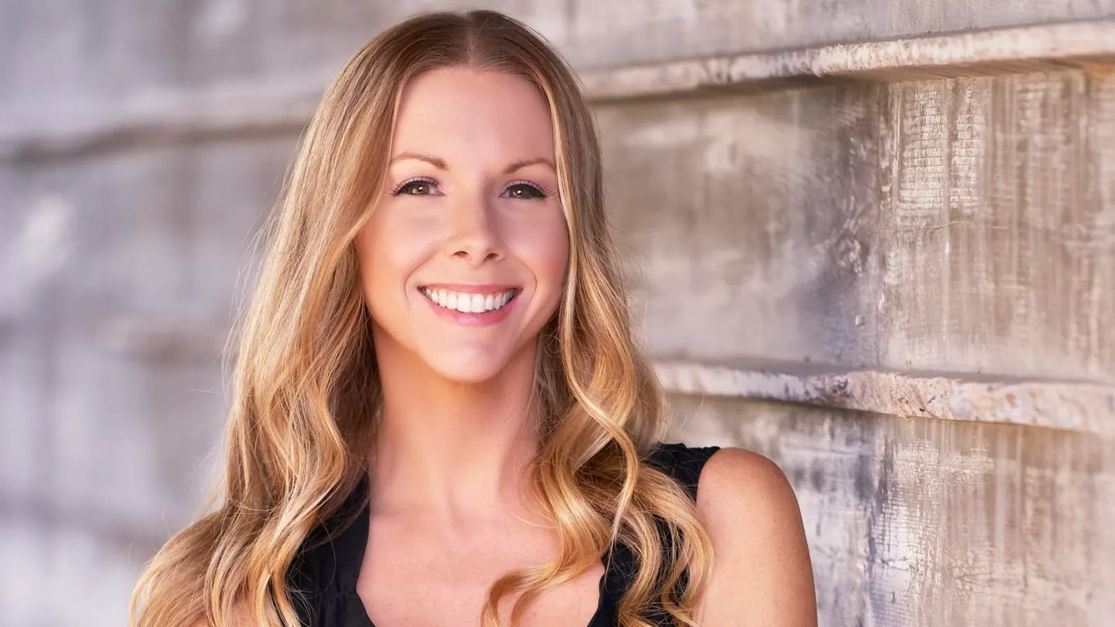 Stop Playing Small: The Secret Move Redefining Women’s Leadership